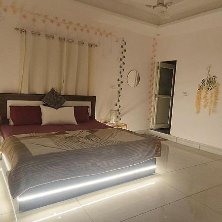 Samani Homestay Risikés Kültér fotó